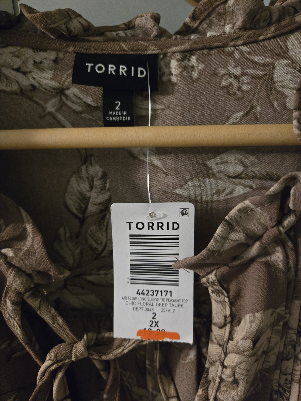 TORRID Deep Taupe Floral Peasant Top